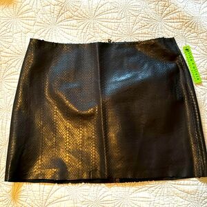 NWT Alice and Olivia black leather skirt size 4.